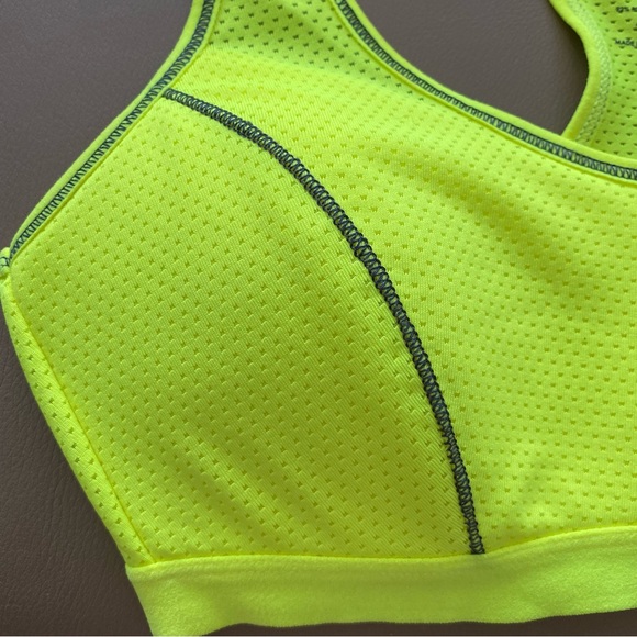 NWOT Danskin Now Womens Neon Yellow Sports Bra Size M - Picture 4 of 6